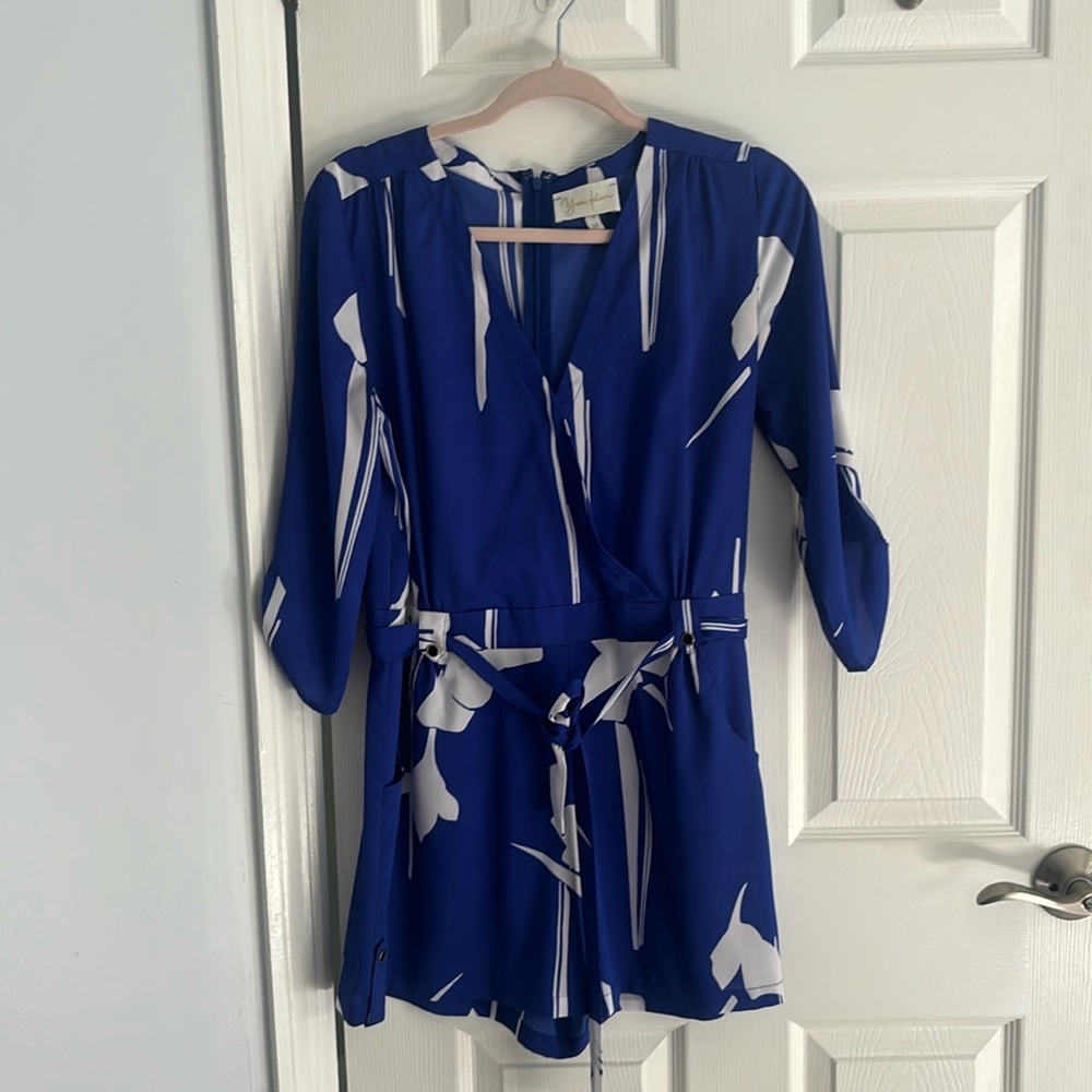 Yumi Kim romper size M NWOT